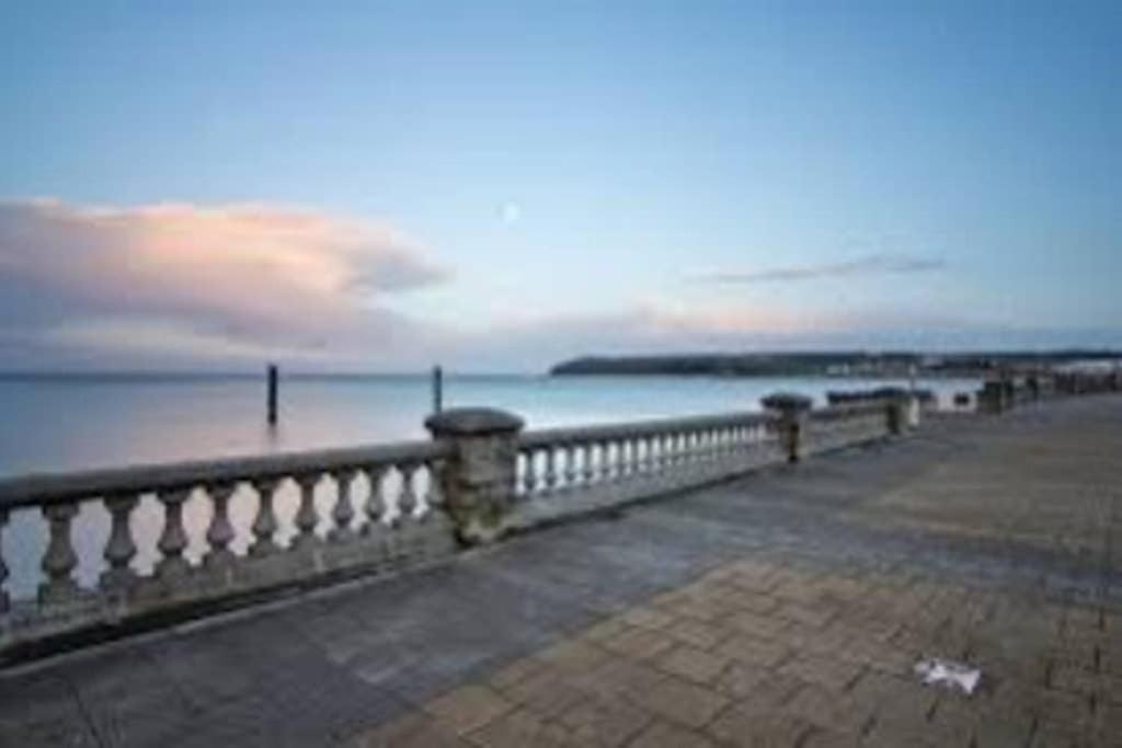 Stunning- The Nautilus Bungalow Cowes Iow Exterior photo